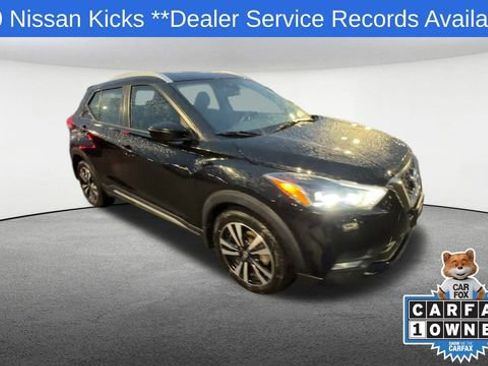 Used 2020 Nissan Kicks SR image 2