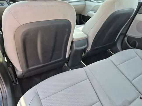 Used 2020 Hyundai Elantra SEL FWD image 18