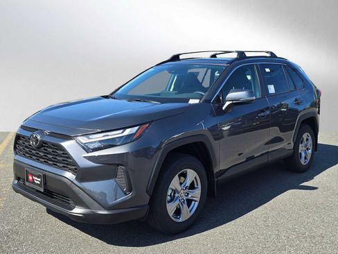 Certified 2025 Toyota RAV4 XLE w/ Convenience Package image 7