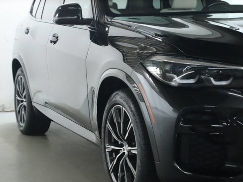 Used 2023 BMW X5 xDrive40i w/ M Sport Package AWD/4WD image 10