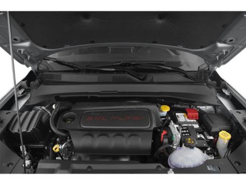 Certified 2022 Jeep Compass Latitude w/ Sun and Sound Group FWD image 12