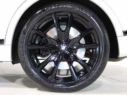 Used 2024 BMW X7 M60i image 88