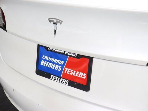 Used 2023 Tesla Model 3 Standard Range image 13