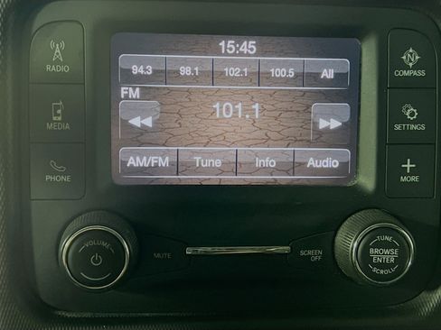 Used 2021 Jeep Wrangler Sport image 27