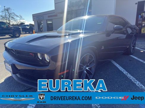 Used 2017 Dodge Challenger R/T Scat Pack w/ Leather Interior Group image 1