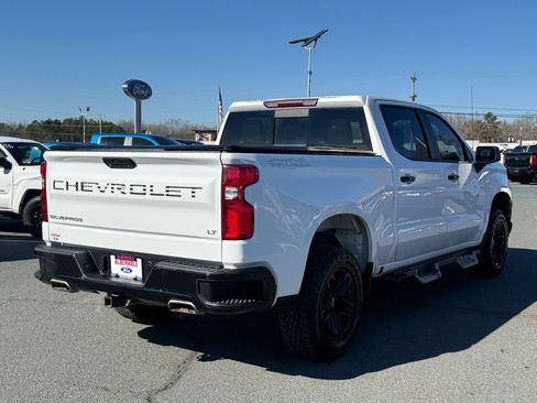 Used 2020 Chevrolet Silverado 1500 LT Trail Boss image 3