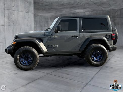 Used 2022 Jeep Wrangler Sport AWD/4WD image 3