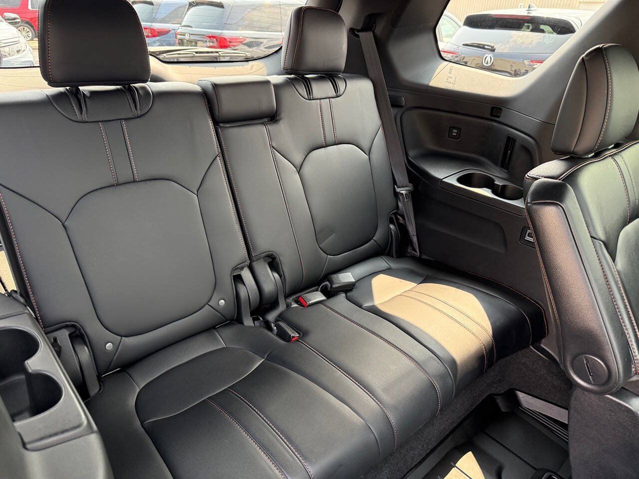 Used 2025 Honda Pilot TrailSport image 27
