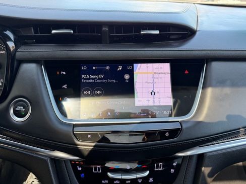 Used 2022 Cadillac XT5 Premium Luxury w/ Platinum Package AWD/4WD image 17