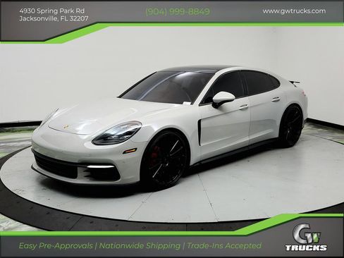 Used 2018 Porsche Panamera 4S image 1