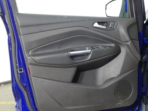 Used 2015 Ford Escape SE image 16