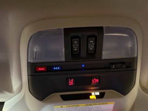 Used 2020 Subaru Crosstrek 2.0i Limited w/ Moonroof Package w/Navigation image 17