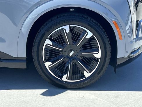 New 2026 Cadillac Escalade IQL Sport 1 image 39