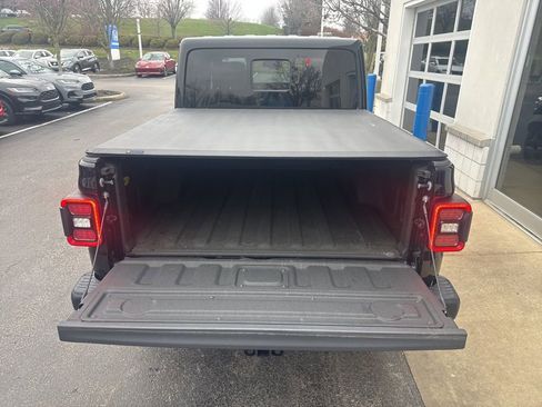 Used 2021 Jeep Gladiator Rubicon image 8