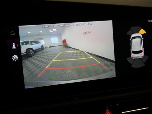 Used 2023 Kia Niro SX Touring image 22