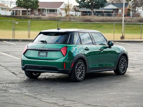 Certified 2025 MINI Cooper 4-Door Hardtop image 5