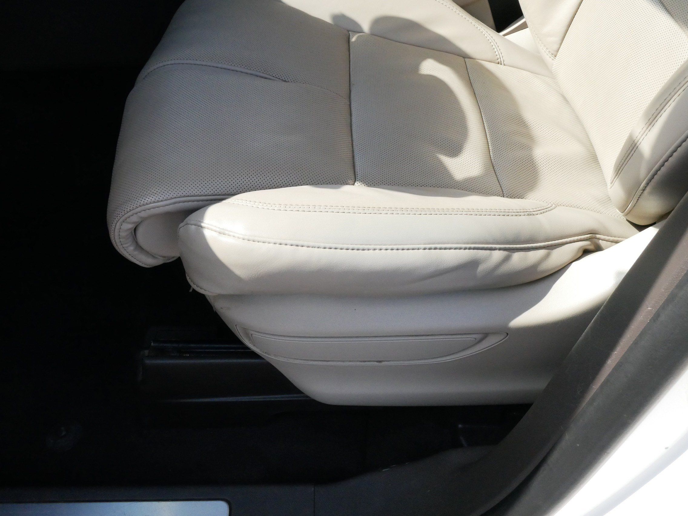 Used 2022 Lincoln Aviator Reserve w/ Equipment Group 201A AWD/4WD image 20