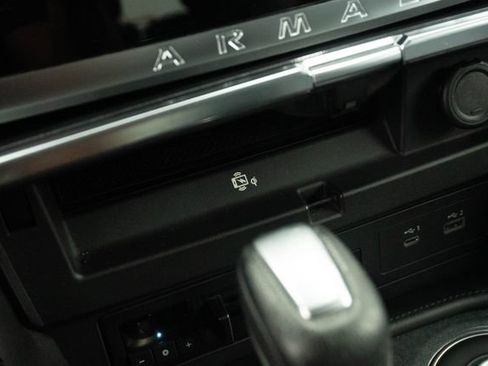 Used 2024 Nissan Armada SV RWD image 21