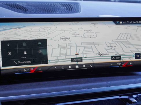 Certified 2025 BMW X5 sDrive40i w/ Premium Package image 27