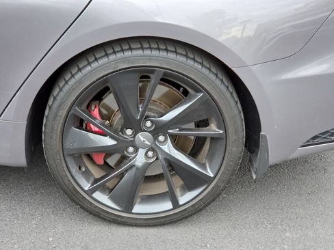 Certified 2023 Genesis G70 3.3T w/ Sport Prestige Package RWD image 14