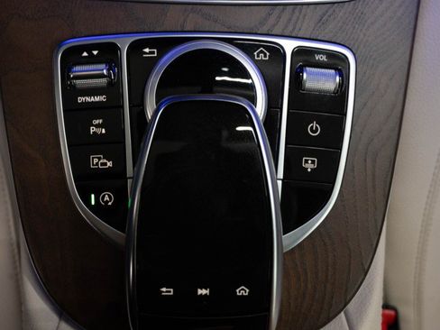 Used 2018 Mercedes-Benz E 300 image 24