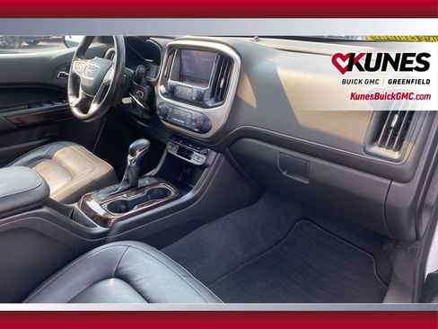 Used 2022 GMC Canyon Elevation image 44