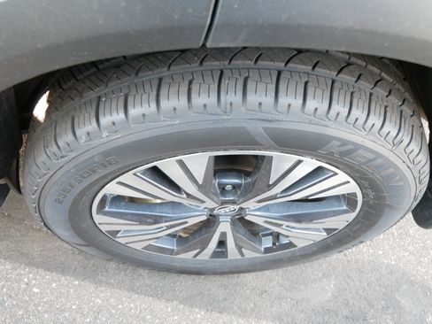 Used 2023 Nissan Rogue SV image 5