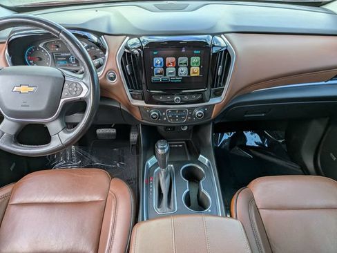 Used 2019 Chevrolet Traverse High Country AWD/4WD image 17