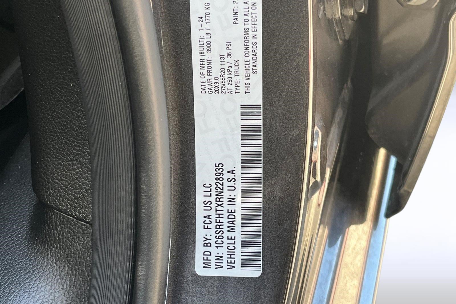 Used 2024 RAM 1500 Limited AWD/4WD image 10