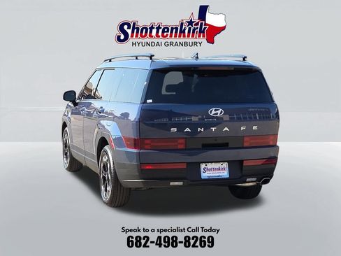 Used 2026 Hyundai Santa Fe SEL FWD image 8