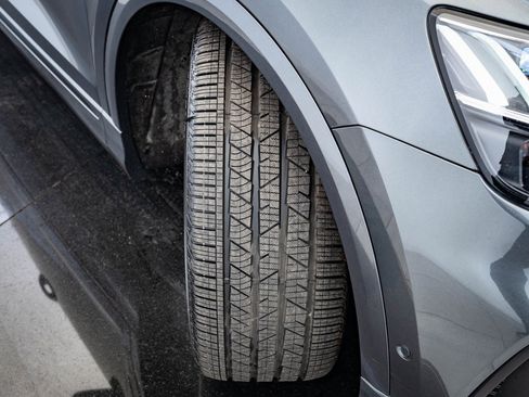 Used 2021 Audi Q8 Prestige image 40