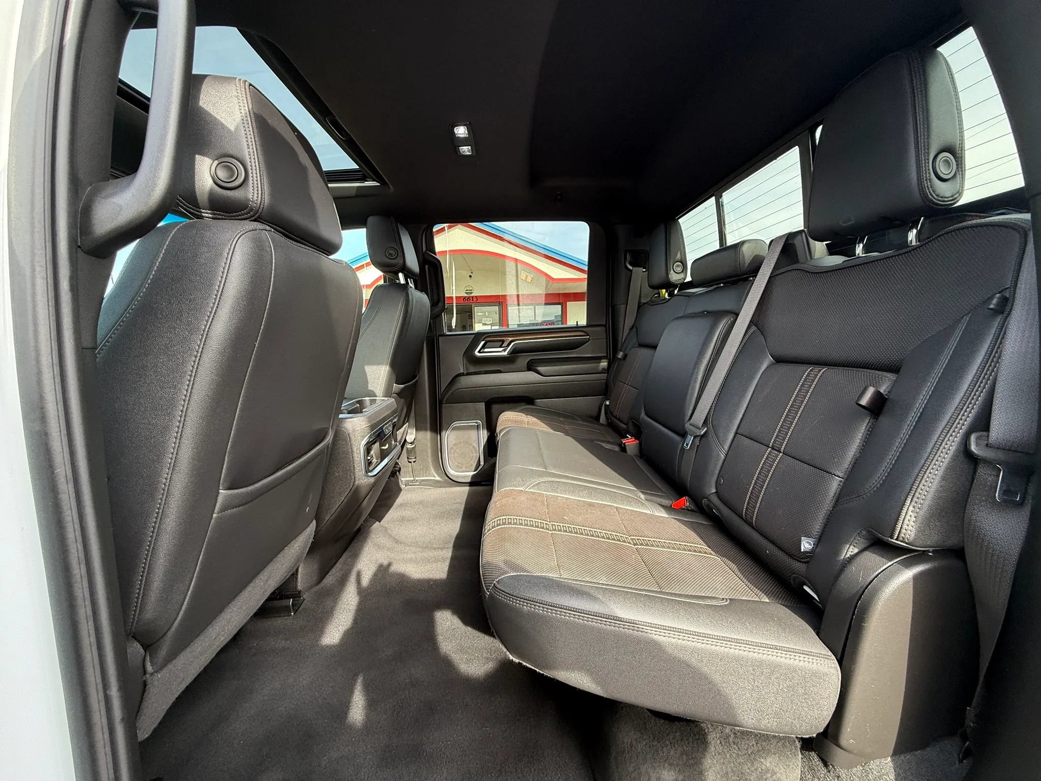 Used 2024 Chevrolet Silverado 3500 High Country w/ High Country Premium Package AWD/4WD image 15