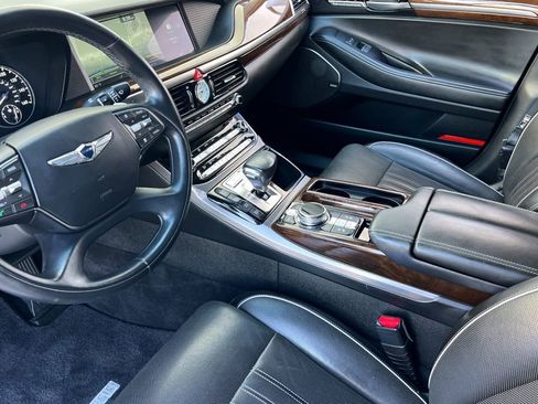 Used 2018 Genesis G90 5.0 Ultimate AWD/4WD image 12