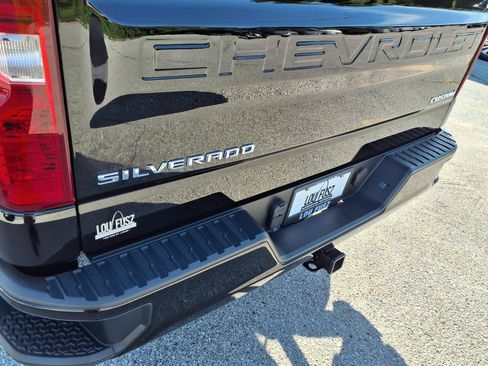 Used 2025 Chevrolet Silverado 1500 Custom Trail Boss AWD/4WD image 39