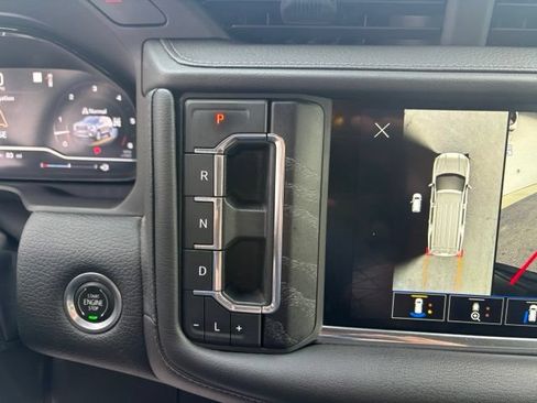 Used 2023 GMC Yukon XL Denali AWD/4WD image 20