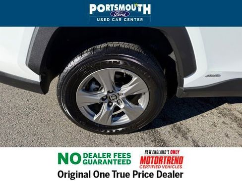 Used 2024 Toyota RAV4 XLE image 27