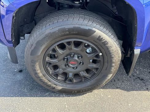 Certified 2025 Toyota Tacoma SR5 image 16