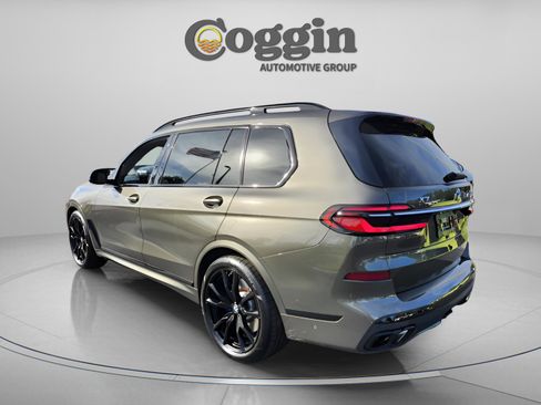 Used 2023 BMW X7 M60i w/ Executive Package image 3