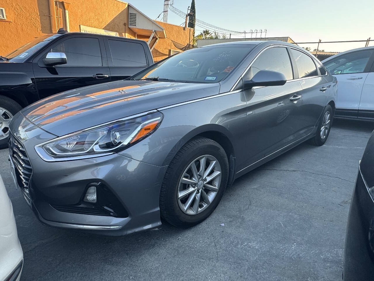 Used 2018 Hyundai Sonata SE FWD image 3