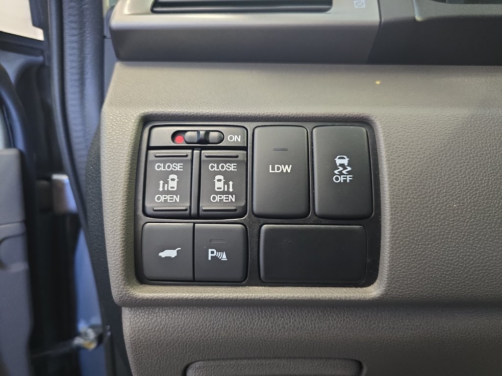 Used 2016 Honda Odyssey Touring image 27
