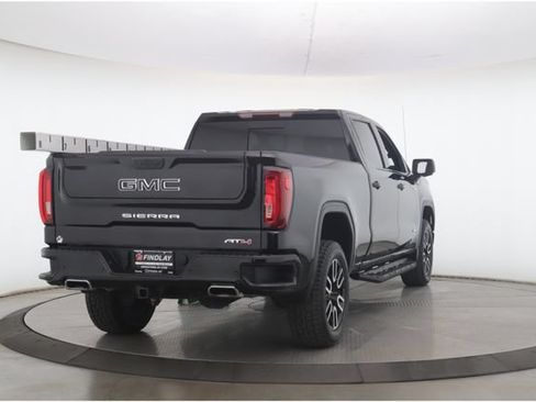 Used 2023 GMC Sierra 1500 AT4 w/ AT4 Premium Package AWD/4WD image 7