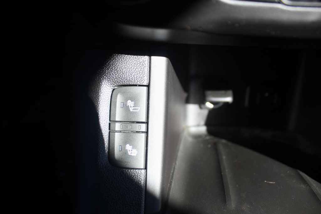 Used 2017 GMC Acadia SLE w/ Driver Alert Package I AWD/4WD image 24