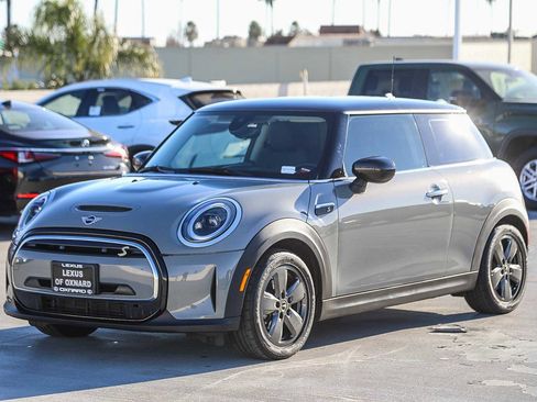 Used 2022 MINI Cooper SE image 3