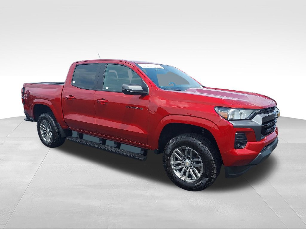 Used 2023 Chevrolet Colorado LT w/ LT Convenience Package II AWD/4WD image 8