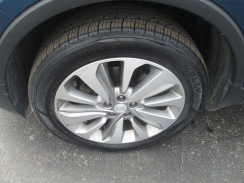 Used 2020 Buick Encore Preferred FWD image 14
