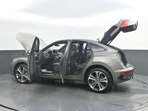 Used 2023 Audi Q5 2.0T Premium Plus AWD/4WD image 47