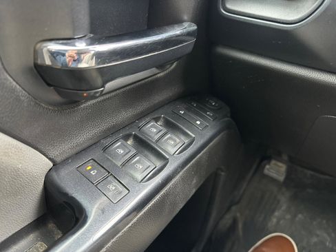 Used 2017 Chevrolet Silverado 2500 W/T image 16