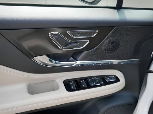 Used 2025 Lincoln Corsair Reserve FWD image 15