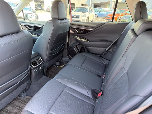 Certified 2025 Subaru Outback Limited AWD/4WD image 22
