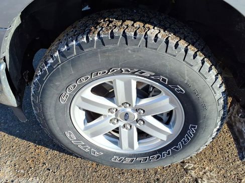 Used 2023 Ford F150 XL w/ Trailer Tow Package image 9